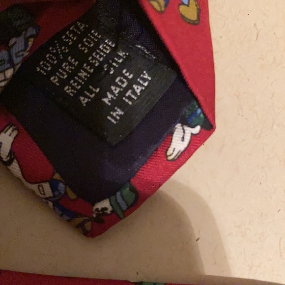 Vintage Mickey Suitcase design made in Italy 100% Silk - Picture 5 of 5